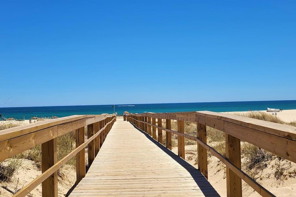 Lagos-Piscine Et Mer- Condominio Do Mar Kültér fotó